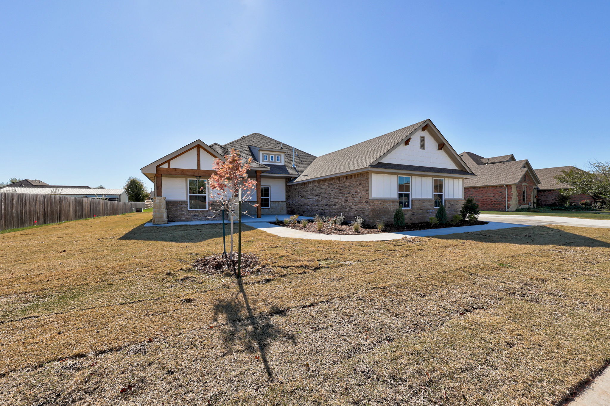 512 Cantebury, Tuttle, Oklahoma 73089, 4 Bedrooms Bedrooms, ,3 BathroomsBathrooms,House,For Sale,Cantebury,1399