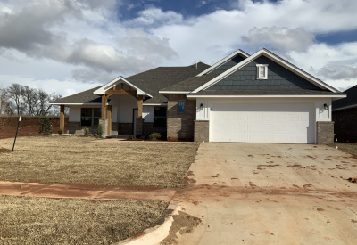 2408 Creekview Trail, Moore, Oklahoma 73160, 4 Bedrooms Bedrooms, ,2 BathroomsBathrooms,House,For Sale,Creekview Trail,1458