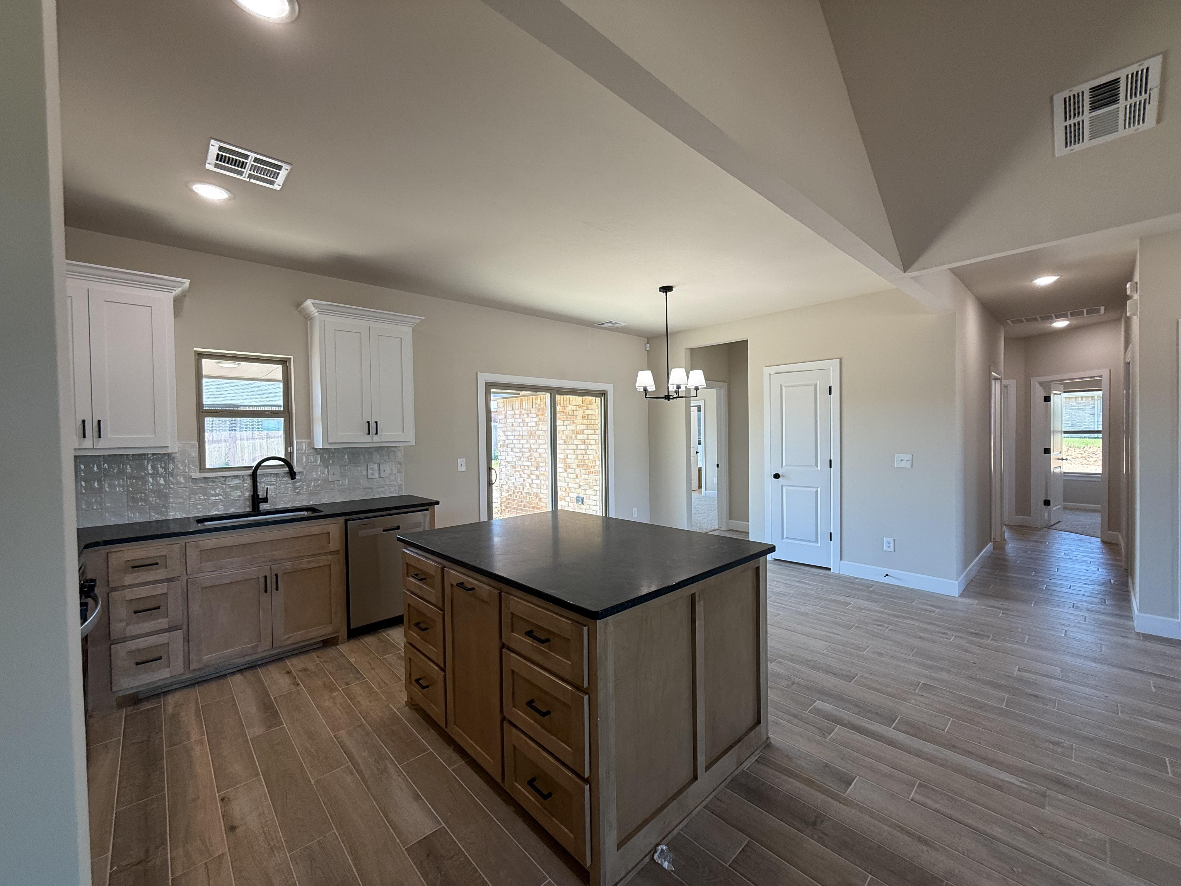 200 Camellia Circle, Noble, Oklahoma 73068, 3 Bedrooms Bedrooms, ,2 BathroomsBathrooms,House,For Sale,Camellia Circle,1538