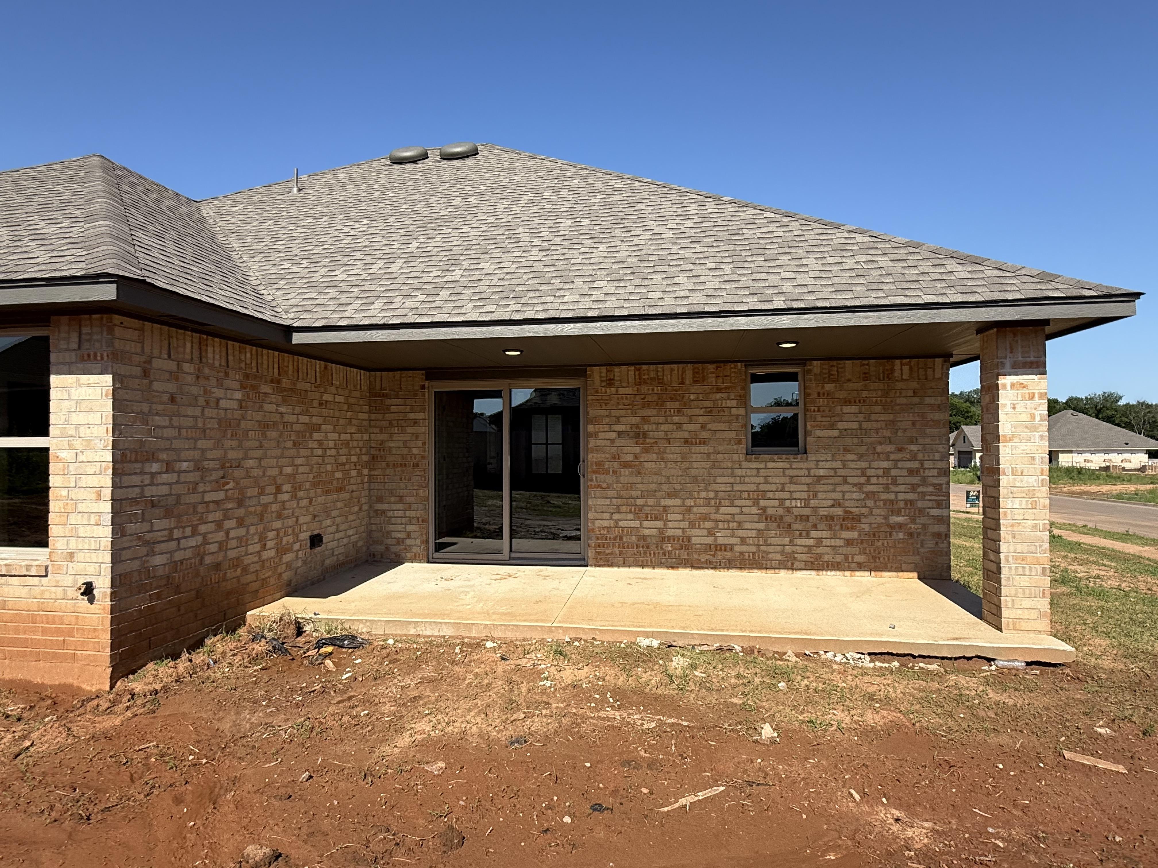 200 Camellia Circle, Noble, Oklahoma 73068, 3 Bedrooms Bedrooms, ,2 BathroomsBathrooms,House,For Sale,Camellia Circle,1538
